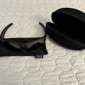 Stylish Brown Tortoise Sunglasses with Case